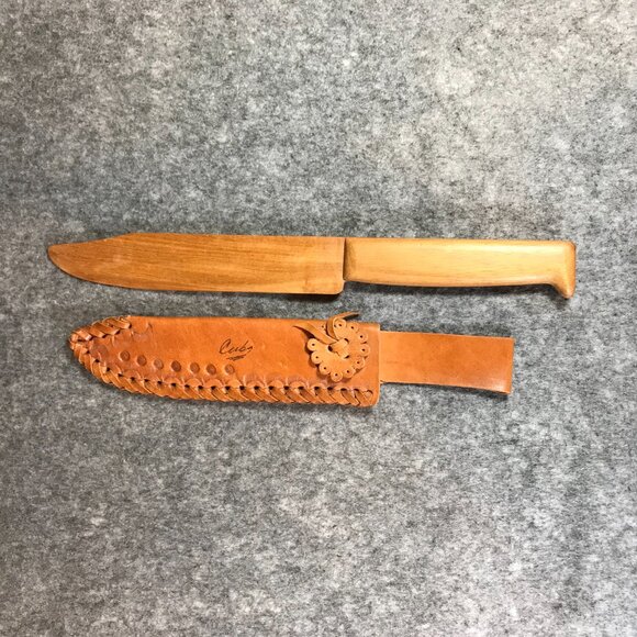 Wooden Knife Cuba with Sheath - Picture 3 of 5